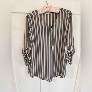 Maurice’s stripe blouse with zipper detail! Size Large